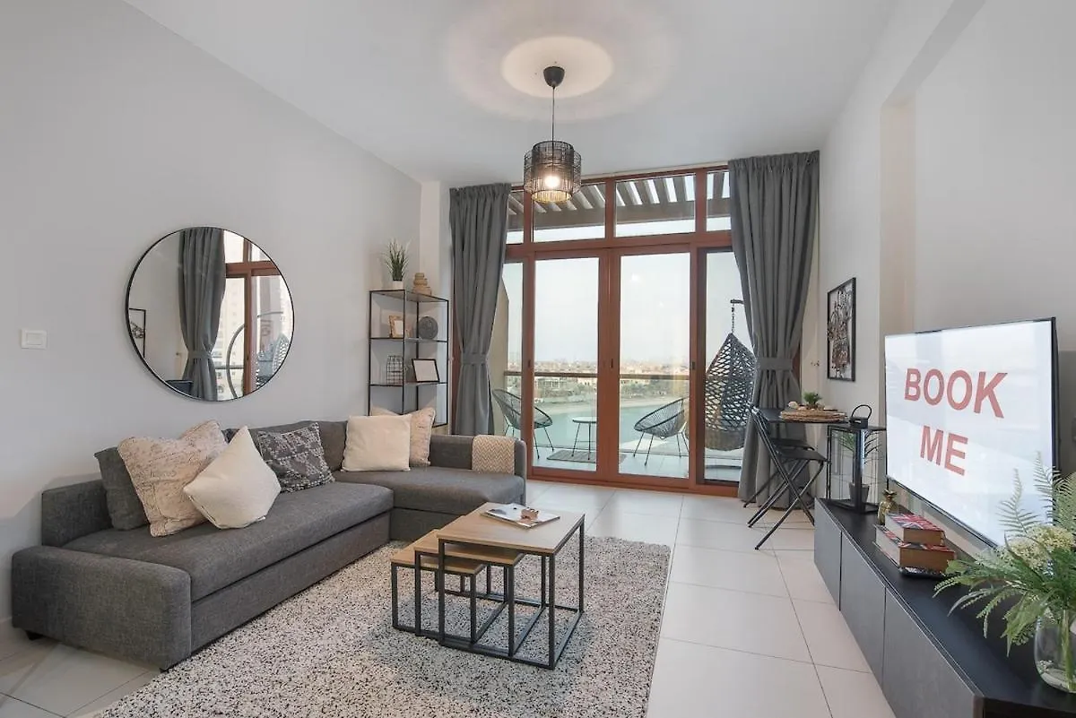 Tranquil Studio With Unmatched Ocean Views In Palm Dubai