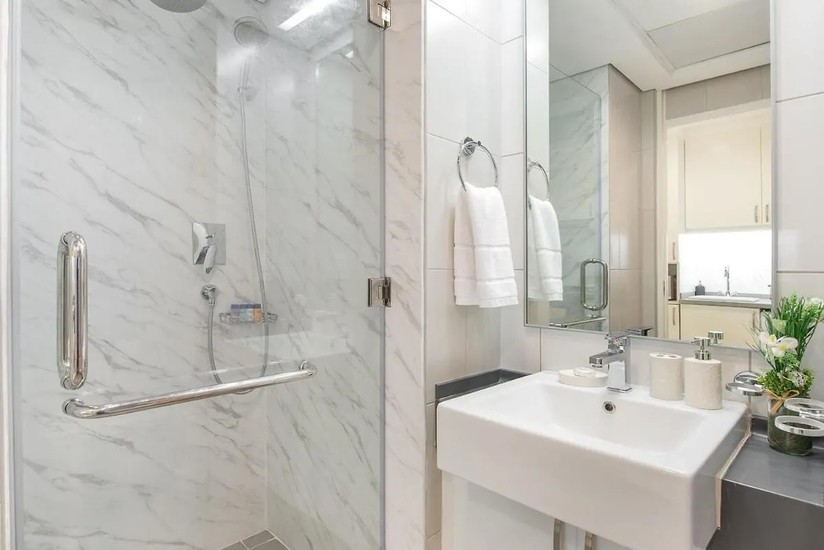 Tranquil Studio With Unmatched Ocean Views In Palm Dubai United Arab Emirates